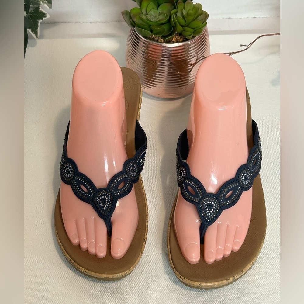 Elegant Navy Sandals with Rhinestone Detailing